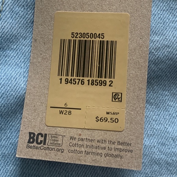 Levi’s Wedgie Fit Skinny Sz 28/6 “Shimmer Opal” Light Wash Jeans - Picture 7 of 8